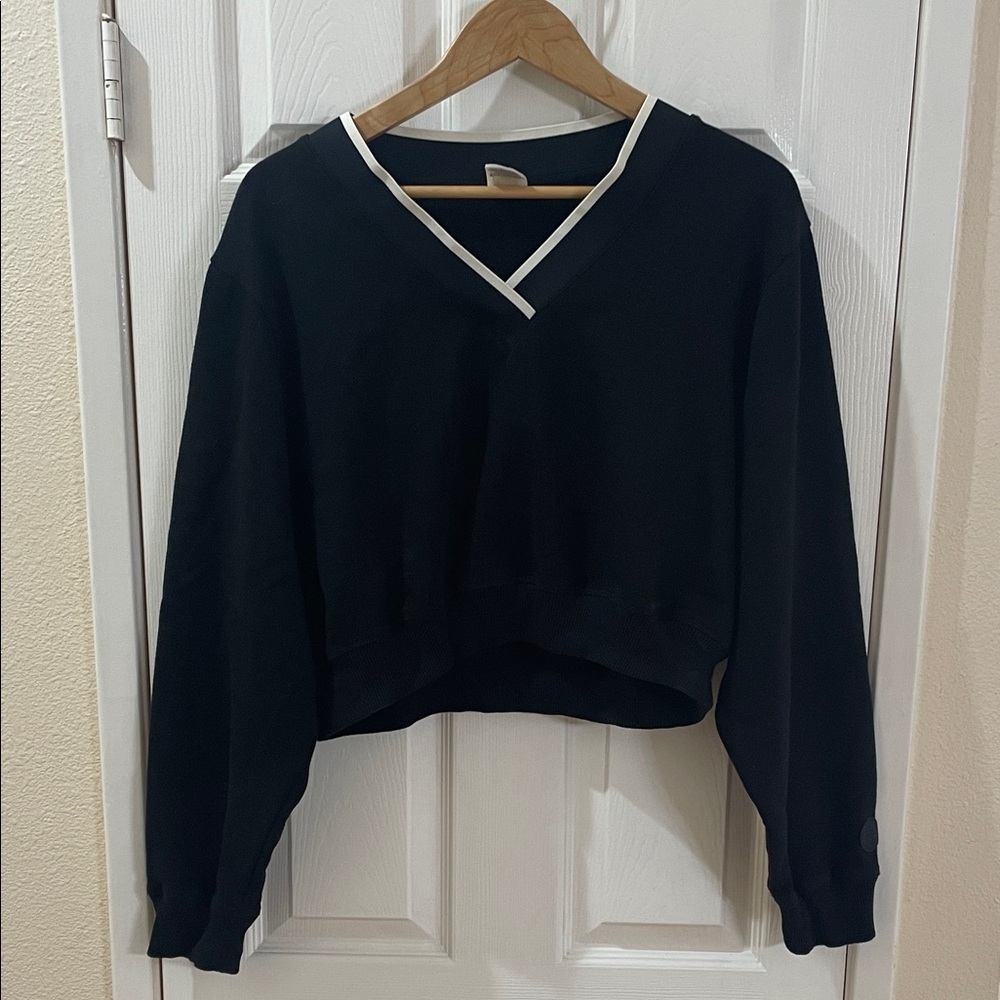 VS PINK Fleece V-Neck Pullover